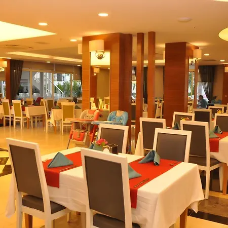 Hotell Palm World &